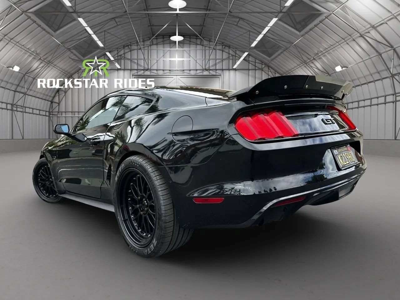Used 2017 Ford Mustang GT RWD image 17