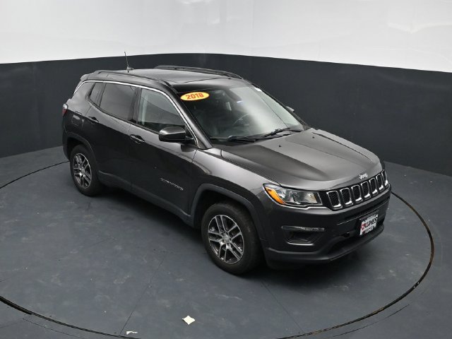 Used 2018 Jeep Compass Latitude w/ Popular Equipment Group AWD/4WD image 19