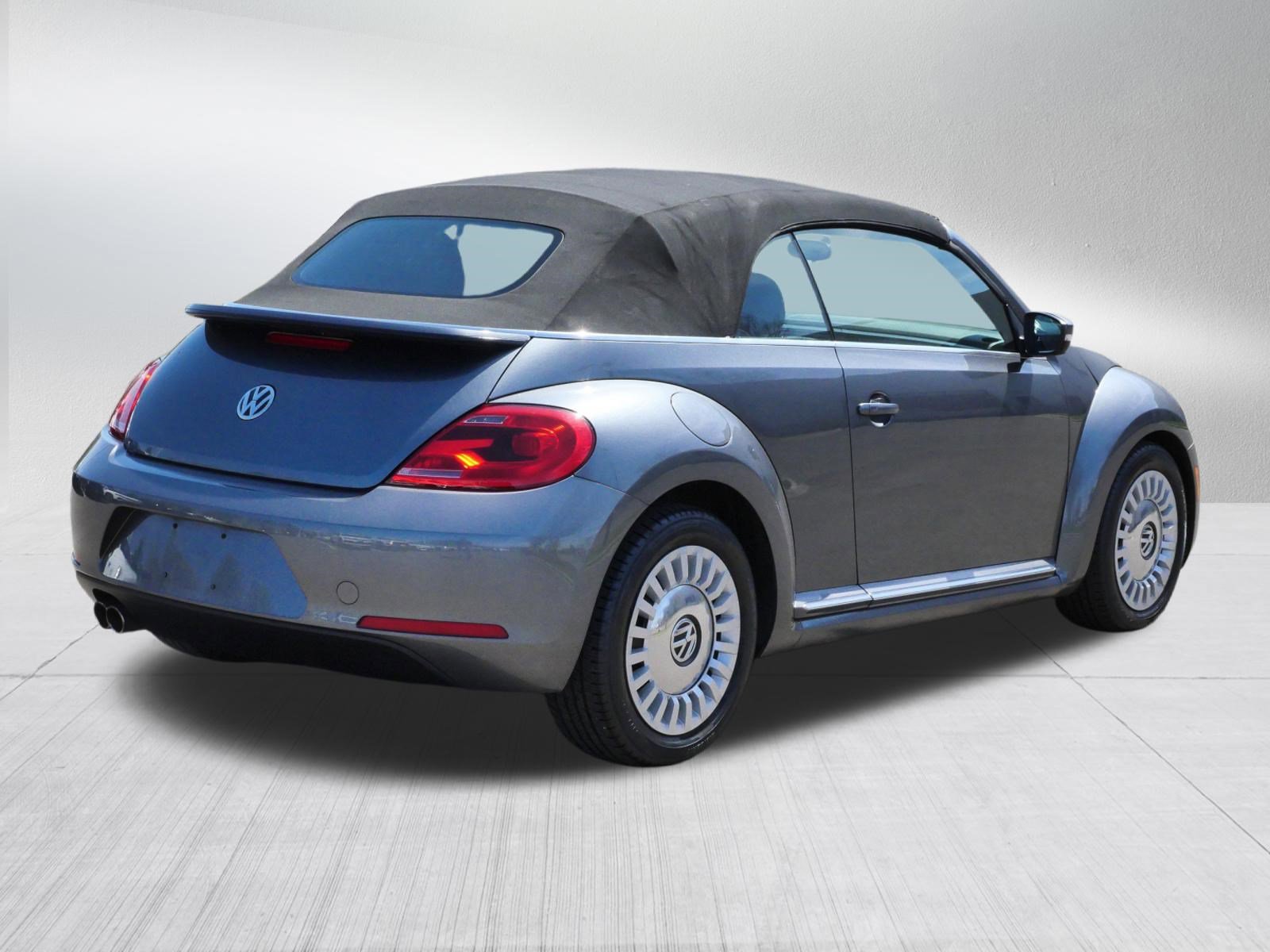 Used 2013 Volkswagen Beetle 2.5 FWD image 7
