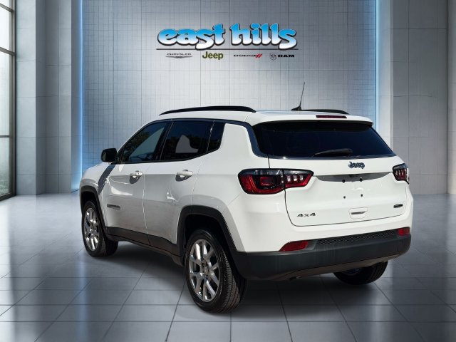 Certified 2023 Jeep Compass Latitude AWD/4WD image 5