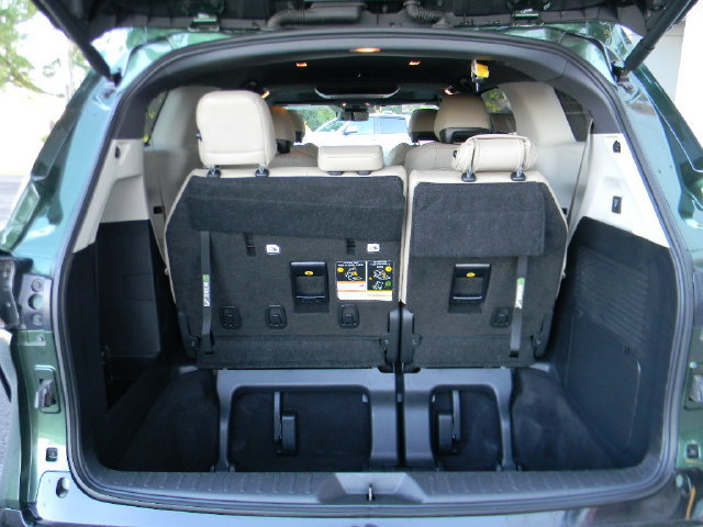Used 2023 Toyota Sienna Limited AWD/4WD image 23