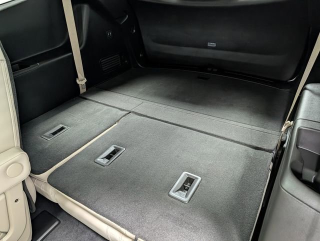 Used 2024 Buick Enclave Avenir w/ Avenir Technology Package image 16