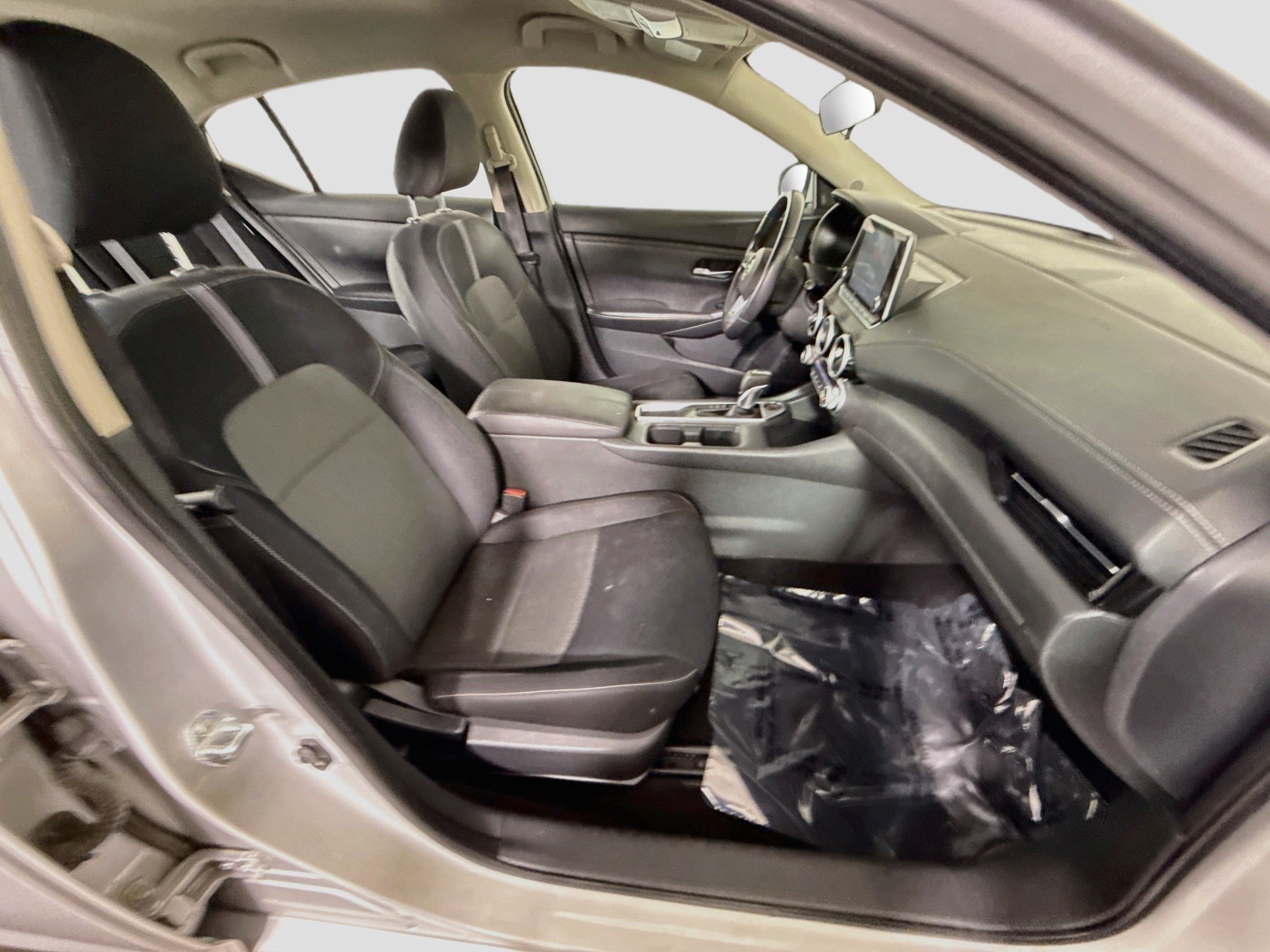 Used 2020 Nissan Sentra SV w/ Trunk Package FWD image 29