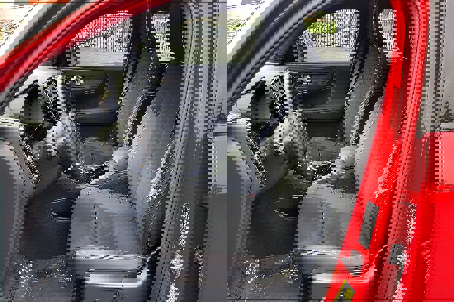 Used 2023 Volvo C40 P8 Recharge Ultimate w/ Protection Package Premier image 28