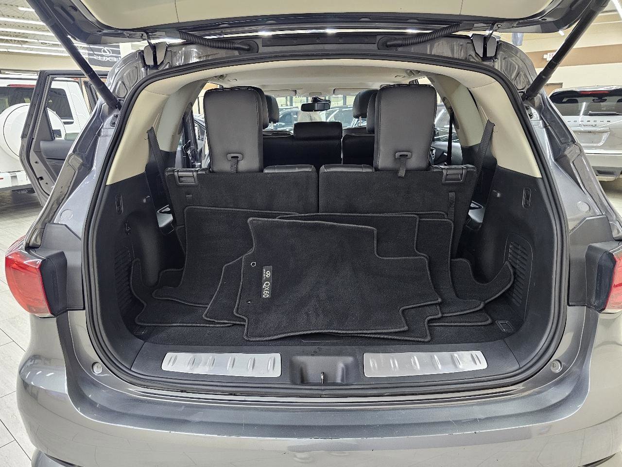 Used 2020 INFINITI QX60 Pure FWD image 13