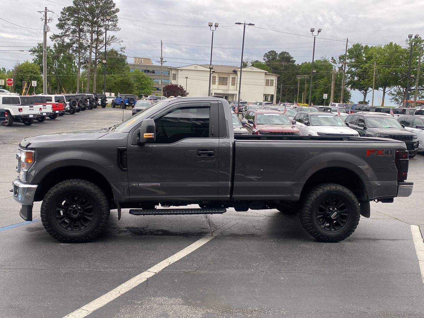 Used 2022 Ford F350 XLT w/ XLT Value Package AWD/4WD image 8