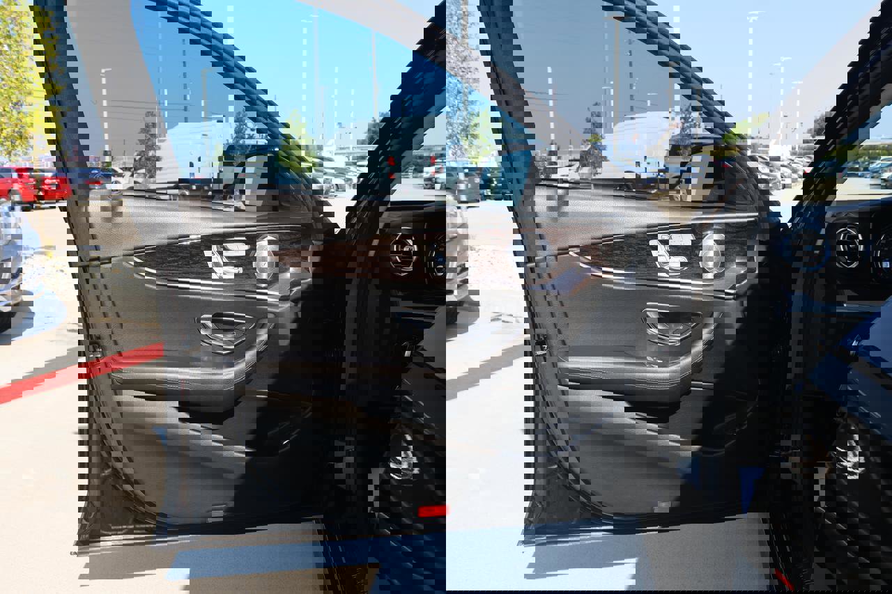 Used 2018 Mercedes-Benz E 300 image 31