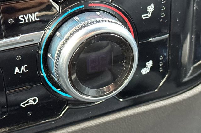 Used 2024 GMC Sierra 1500 SLT image 30