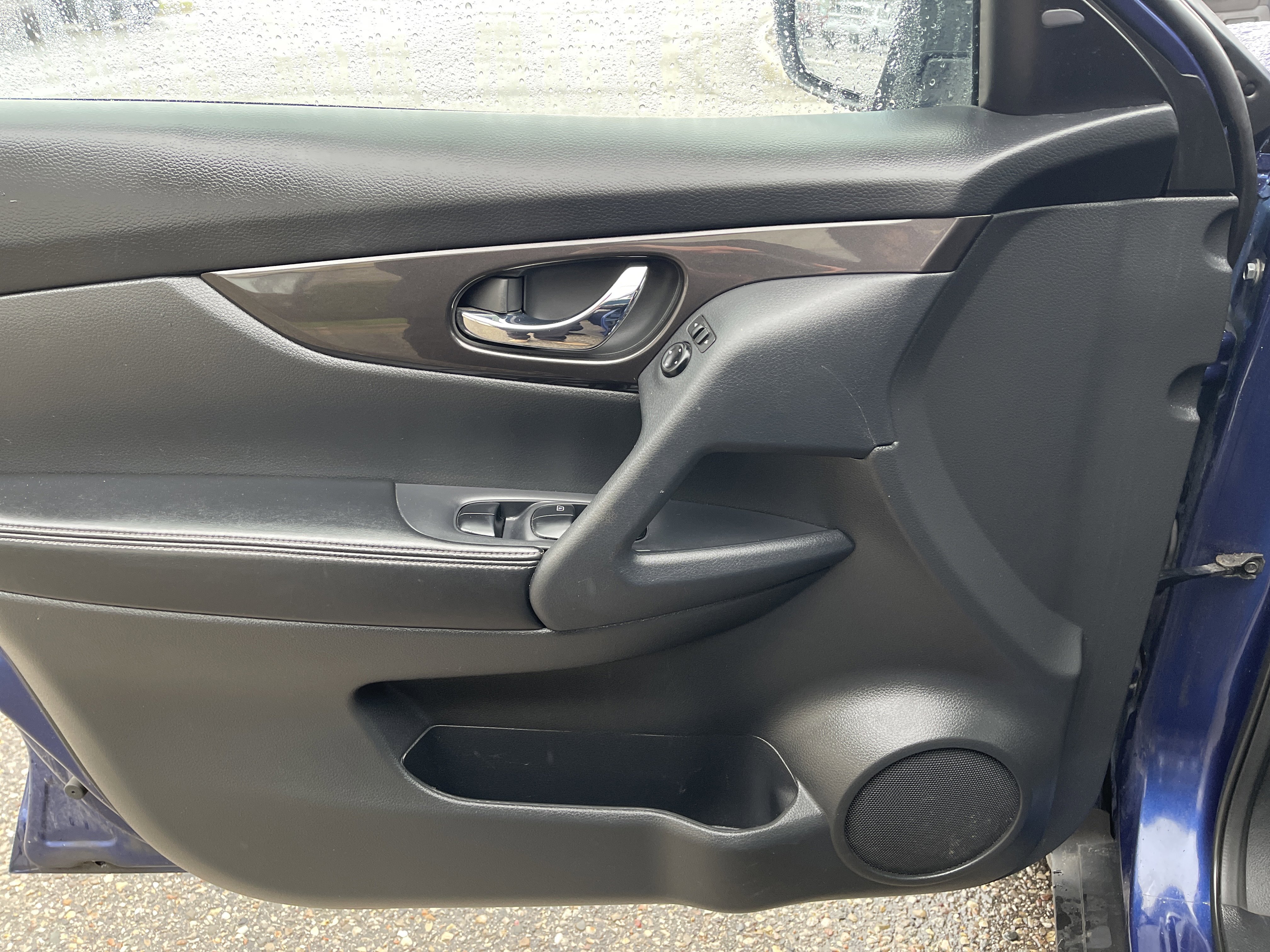 Used 2019 Nissan Rogue S AWD/4WD image 11