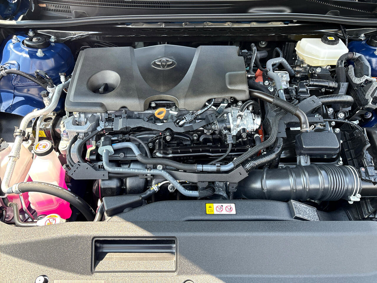 Used 2025 Toyota Camry LE image 32