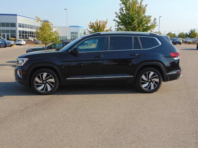 Used 2025 Volkswagen Atlas SEL AWD/4WD image 7