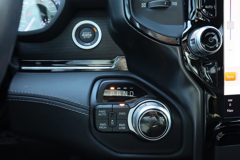 Used 2022 RAM 1500 Limited image 19