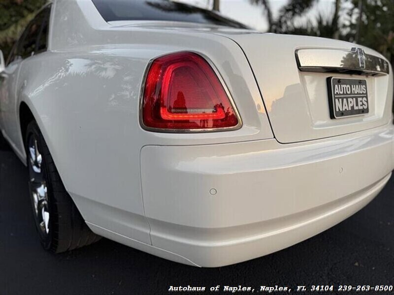 Used 2010 Rolls-Royce Ghost RWD image 18