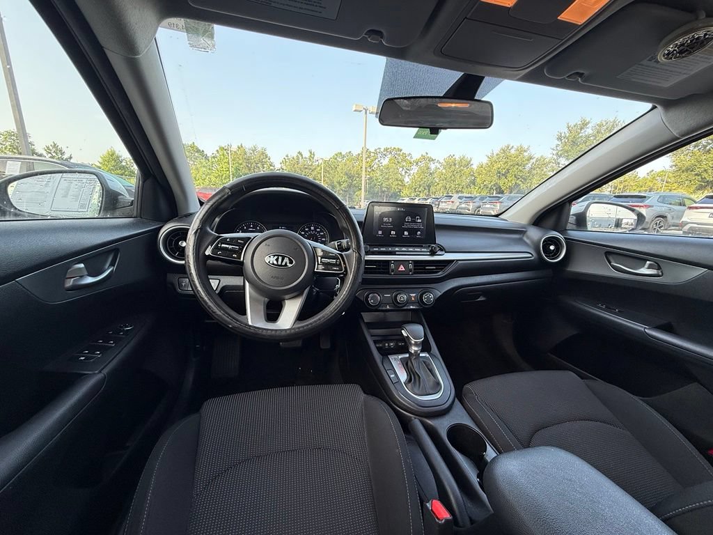 Used 2020 Kia Forte LXS FWD image 16