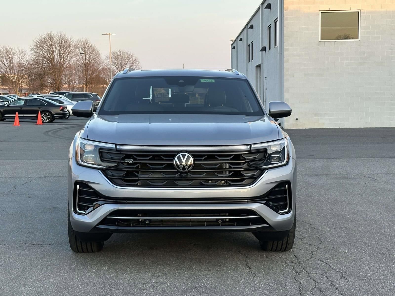 New 2026 Volkswagen Atlas Cross Sport SEL Premium R-Line image 9