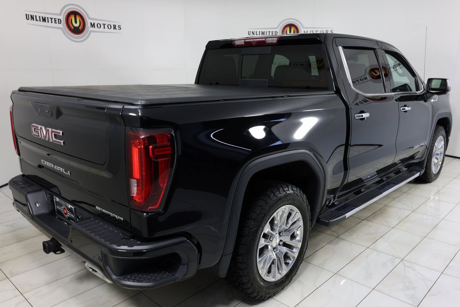 Used 2022 GMC Sierra 1500 Denali image 3