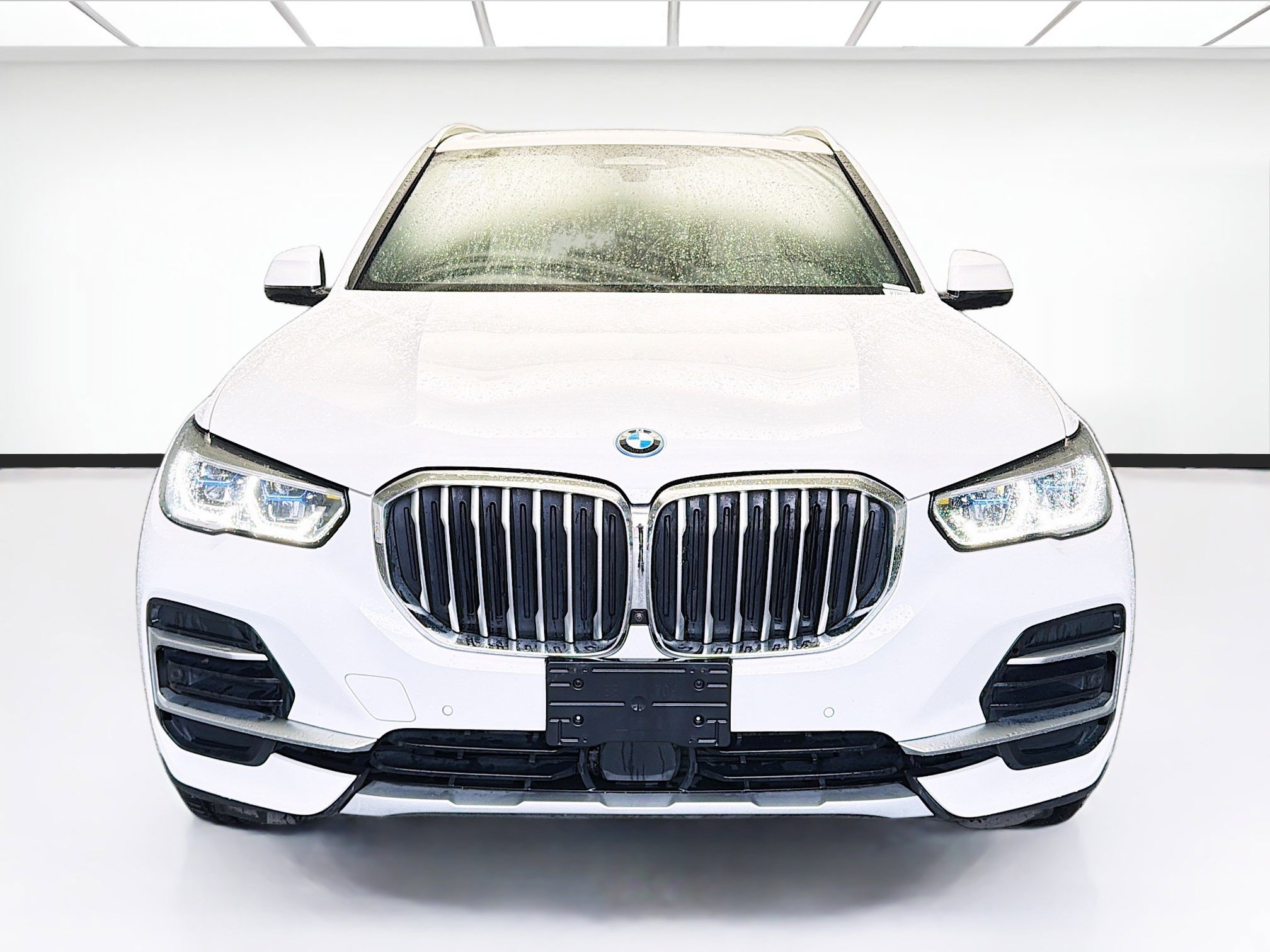 Used 2022 BMW X5 xDrive45e w/ Executive Package AWD/4WD image 2