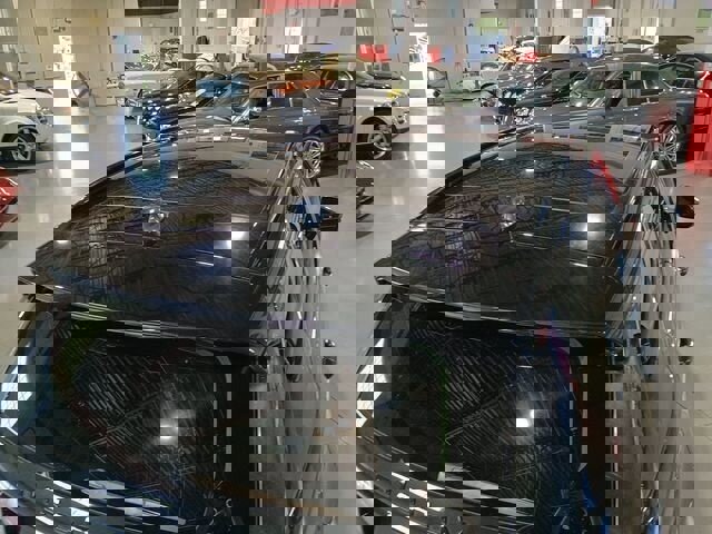 Used 2021 Land Rover Discovery Sport S image 13