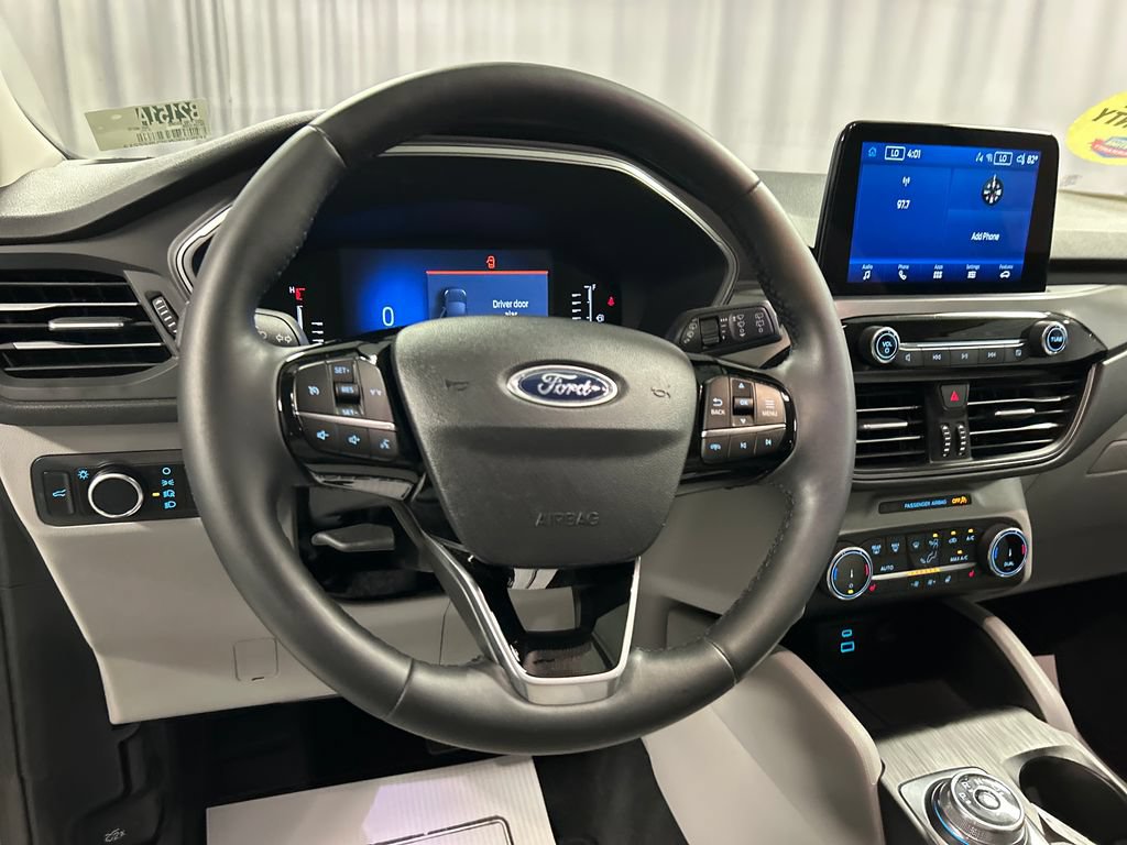 Used 2023 Ford Escape Active AWD/4WD image 14