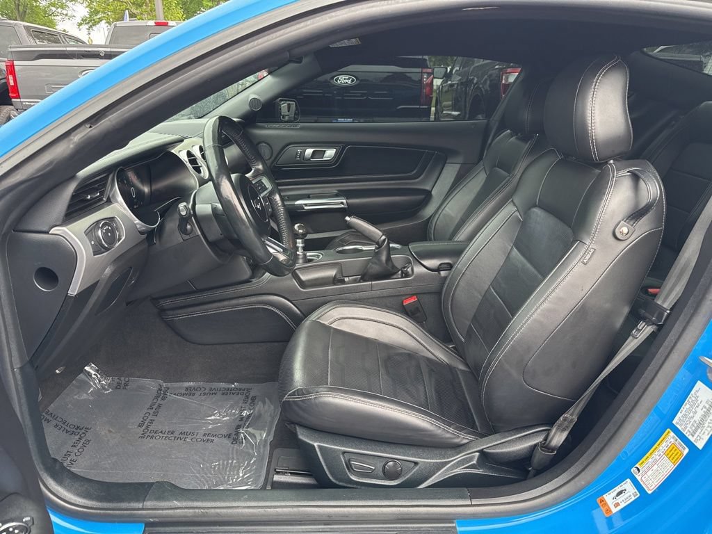 Used 2022 Ford Mustang GT Premium w/ Equipment Group 401A RWD image 13