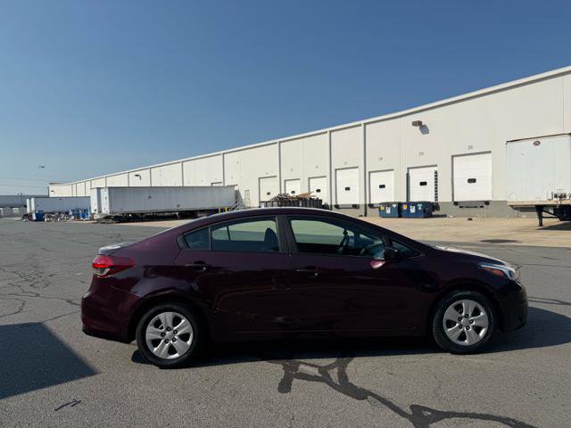 Used 2018 Kia Forte LX w/ LX Rear Camera Package image 5