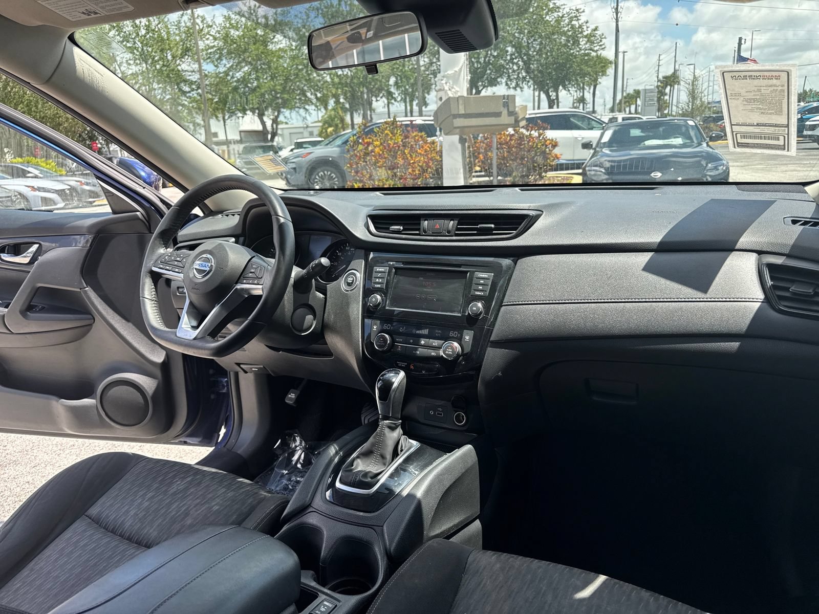 Used 2019 Nissan Rogue SV AWD/4WD image 40