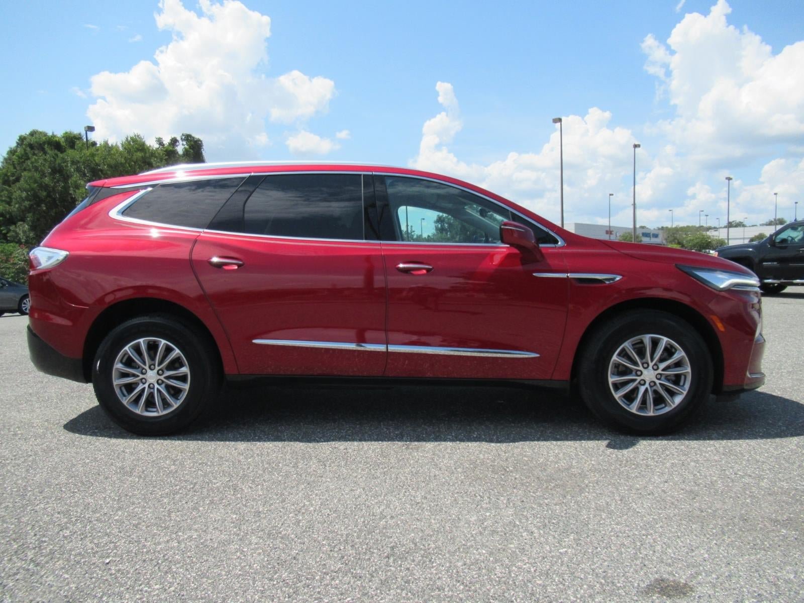 Used 2022 Buick Enclave Premium w/ Trailering Package, 5000 lbs. FWD image 2