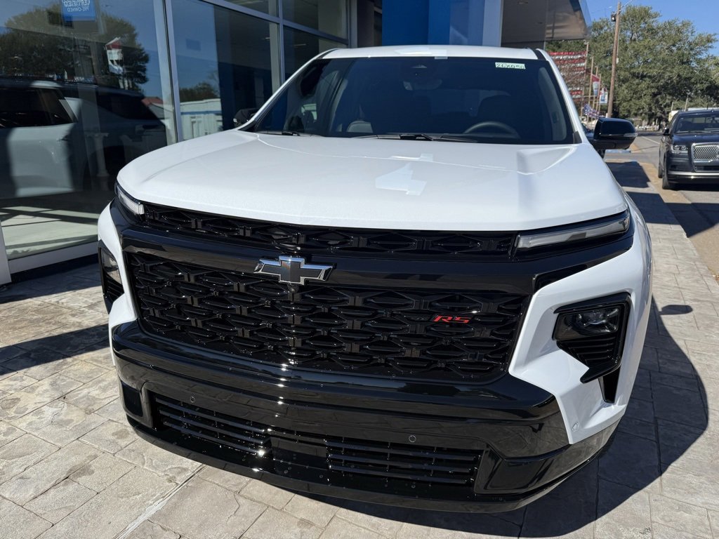 New 2026 Chevrolet Traverse RS w/ LPO, Floor Liner Package image 6