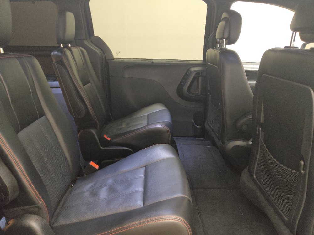 Used 2015 Dodge Grand Caravan R/T w/ Driver Convenience Group FWD image 19