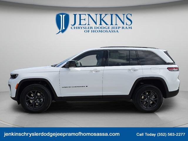 New 2027 Jeep Grand Cherokee Altitude AWD/4WD image 9