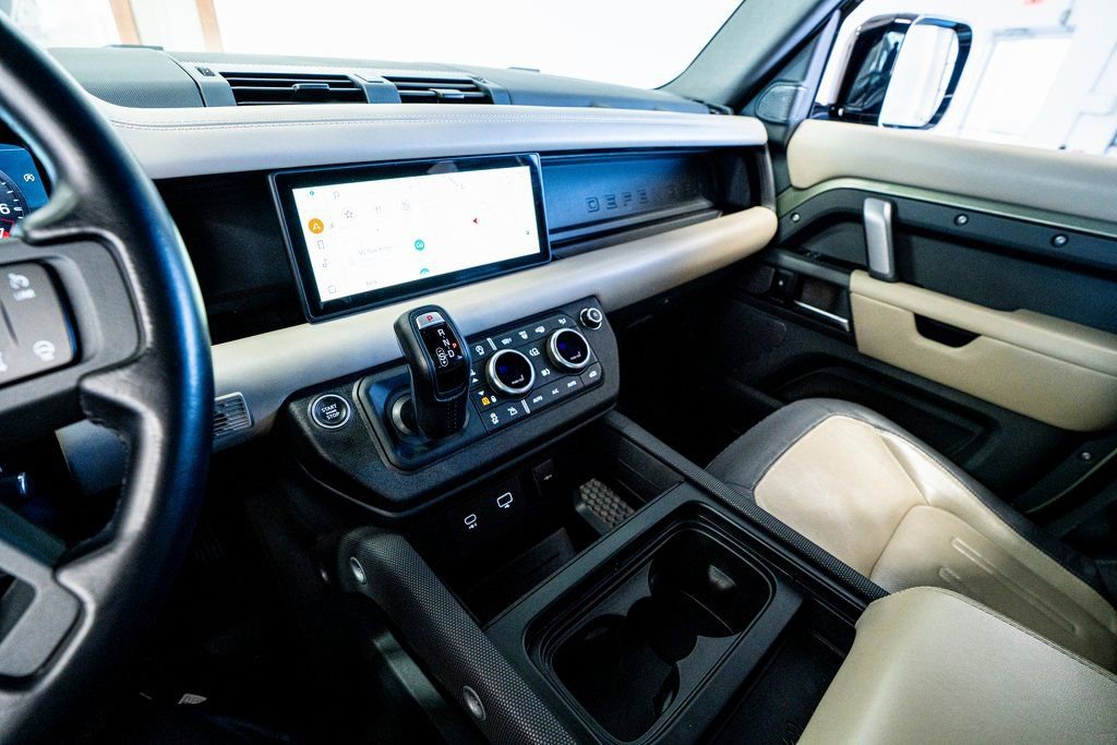 Used 2021 Land Rover Defender 110 X-Dynamic HSE image 45