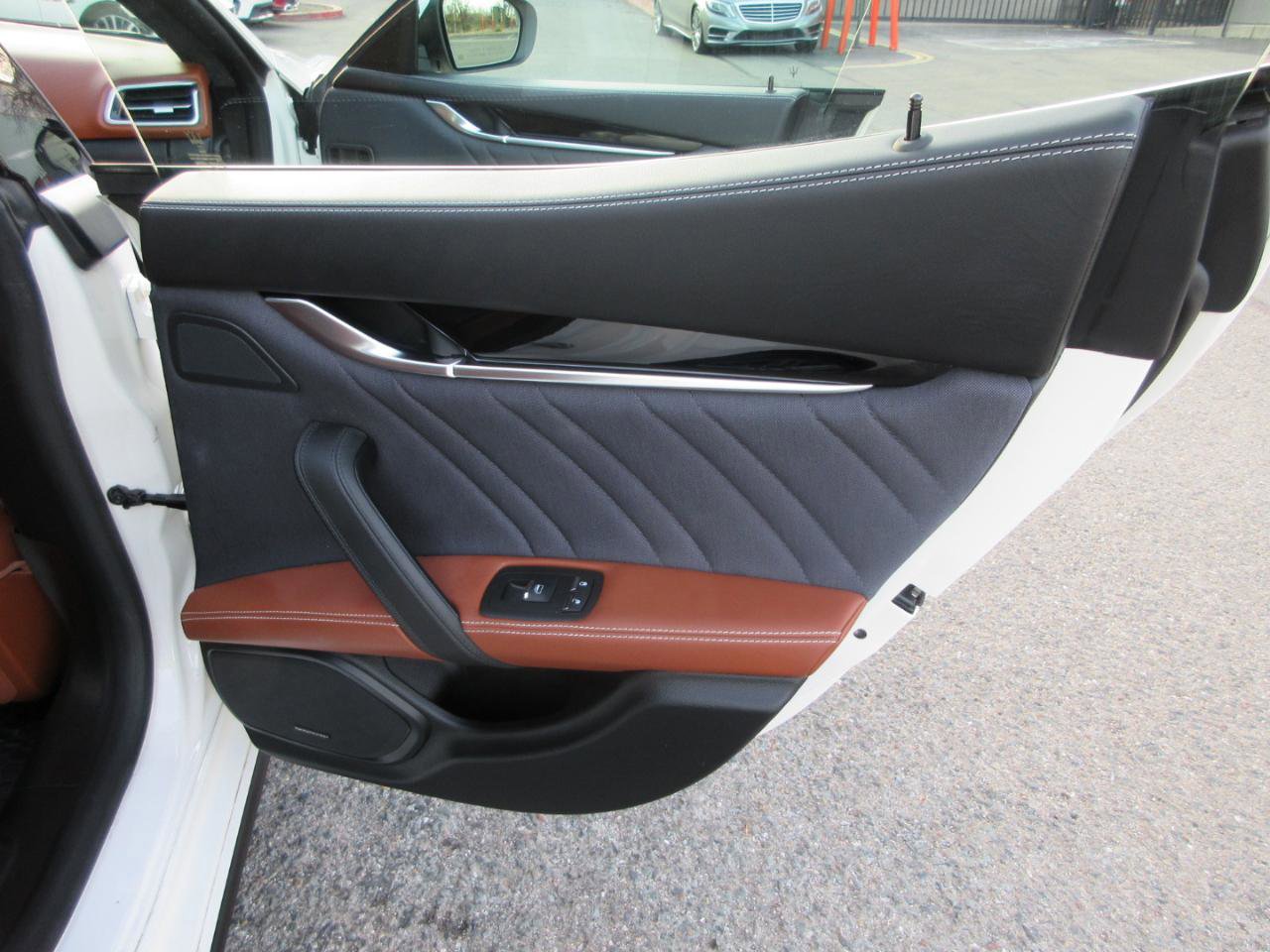 Used 2017 Maserati Ghibli S Q4 image 31