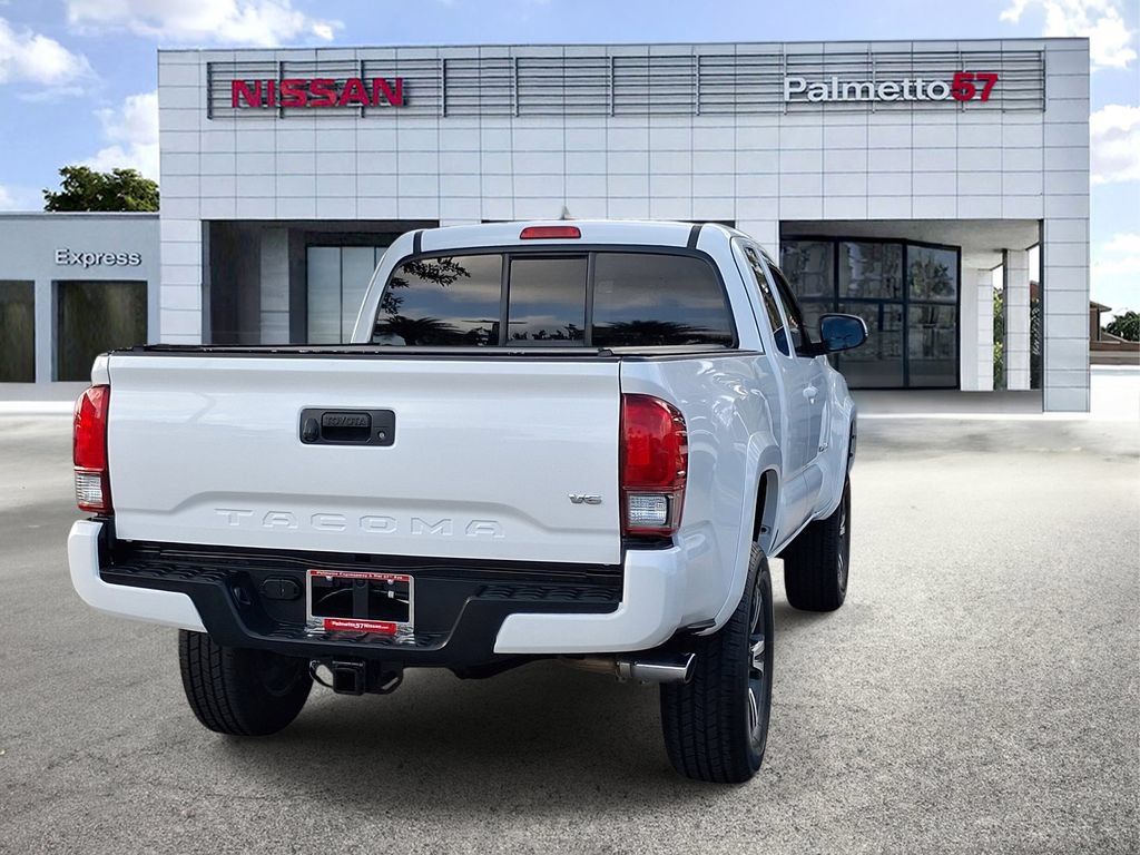 Used 2016 Toyota Tacoma TRD Sport w/ Towing Package AWD/4WD image 6