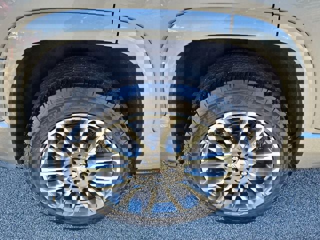 Used 2023 GMC Acadia Denali image 12