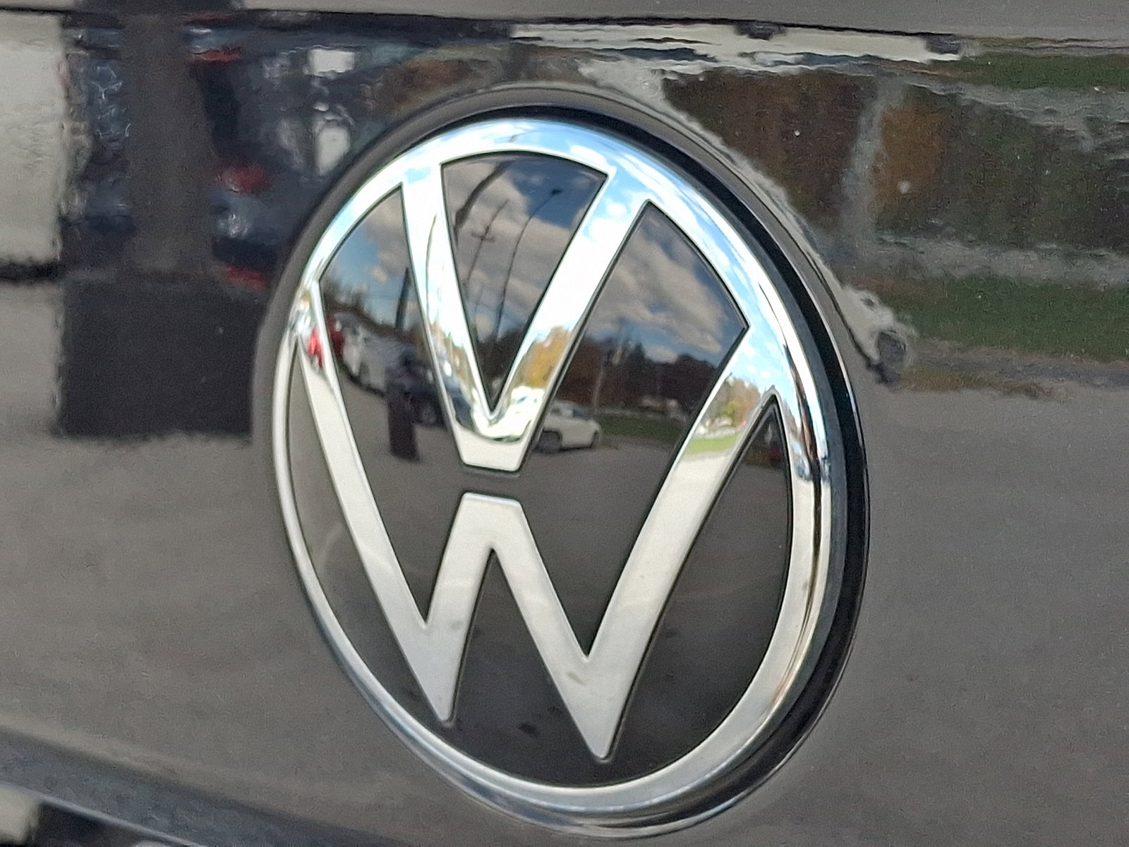 Used 2022 Volkswagen Taos SEL image 31