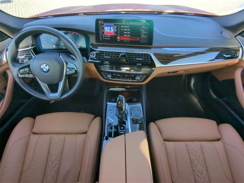 Certified 2023 BMW 530e w/ Convenience Package image 16