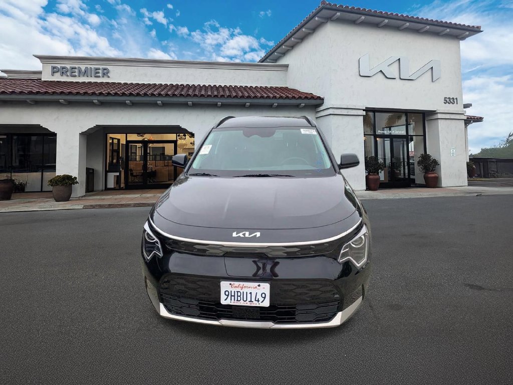 Certified 2023 Kia Niro Wind FWD image 3