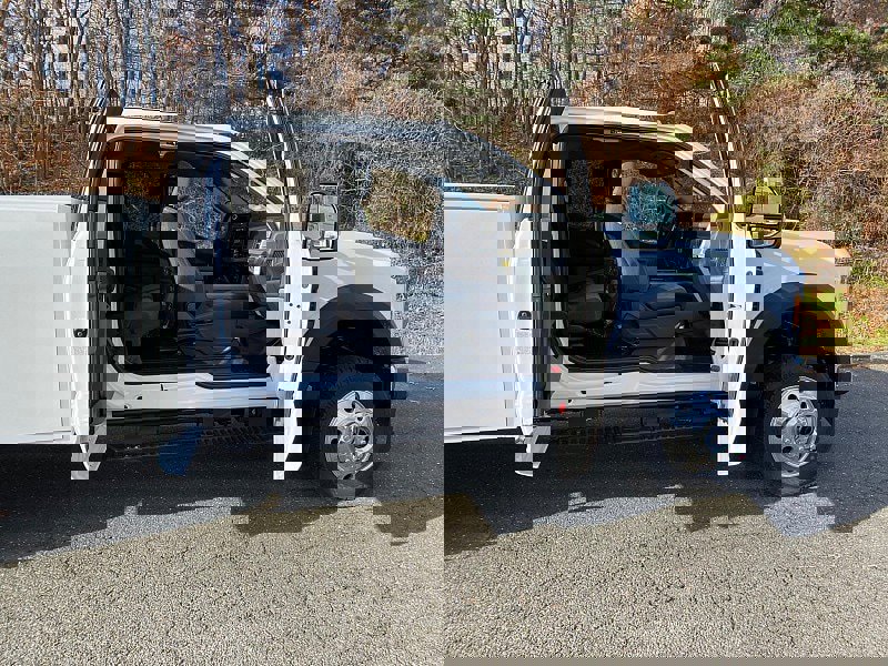 New 2026 Ford F450 XLT w/ XLT Value Package image 15