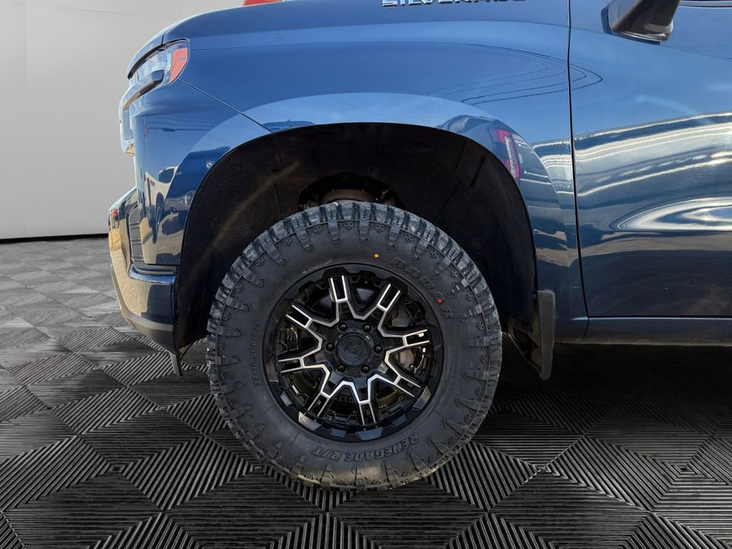 Used 2019 Chevrolet Silverado 1500 RST w/ All-Star Edition image 14