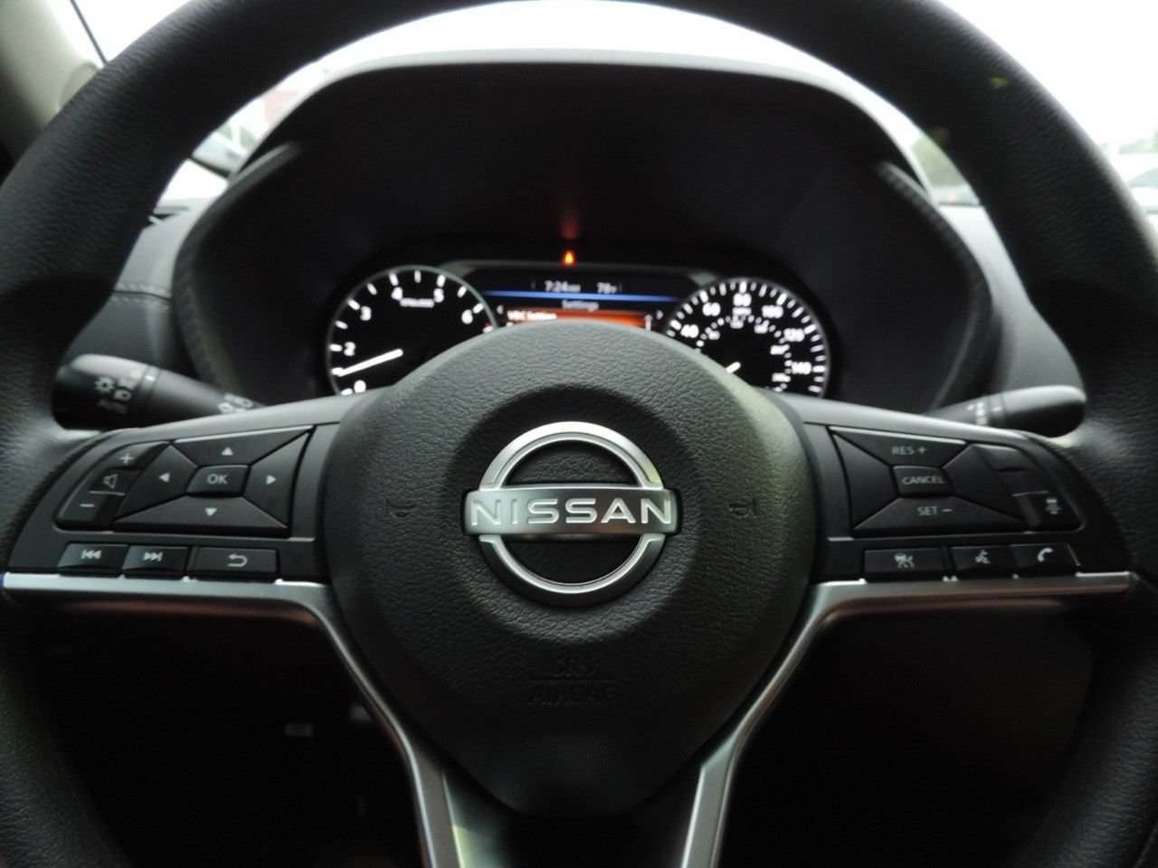 Used 2025 Nissan Sentra SV w/ Trunk Package FWD image 24