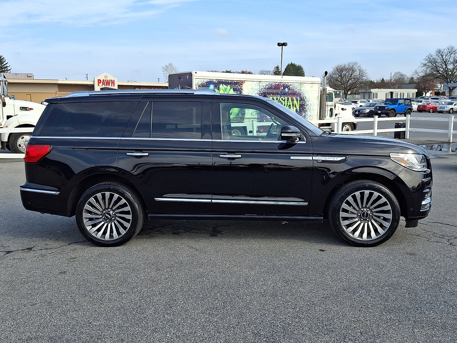 Used 2019 Lincoln Navigator Reserve w/ Cargo Package image 7