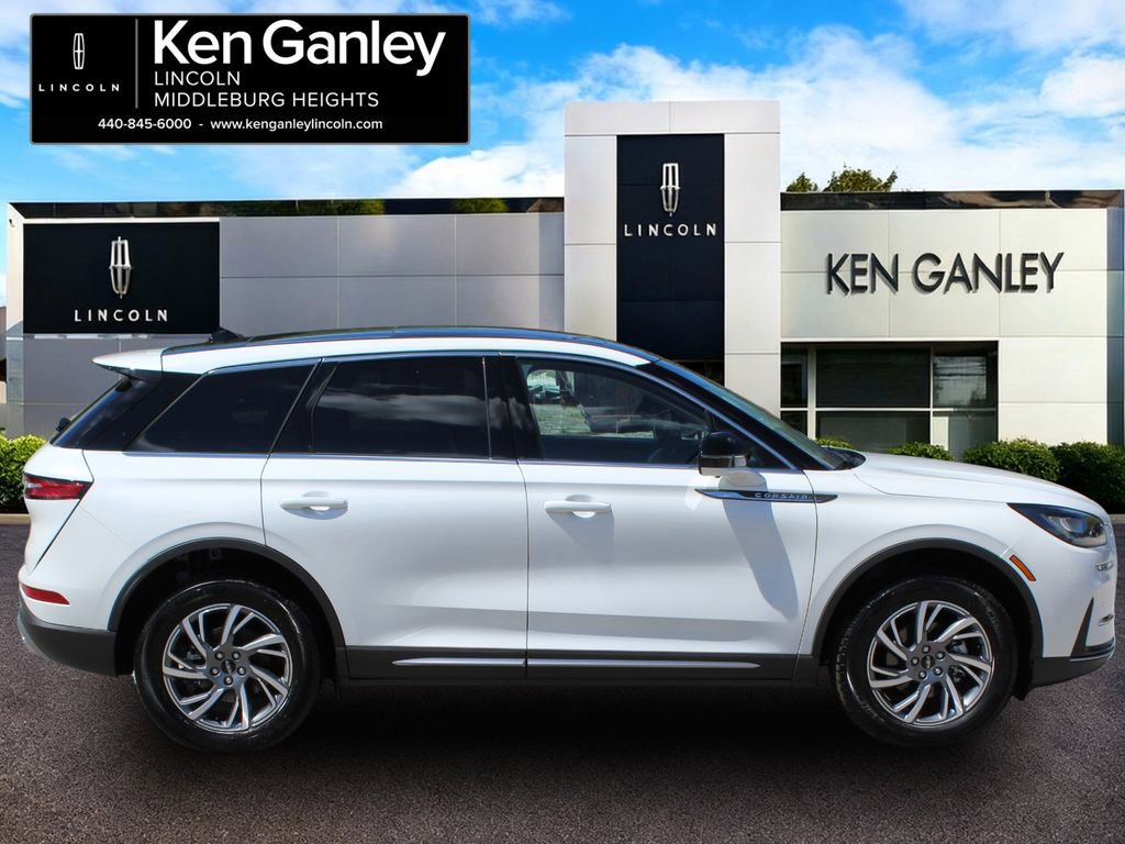 Used 2023 Lincoln Corsair FWD w/ Equipment Group 101A image 8