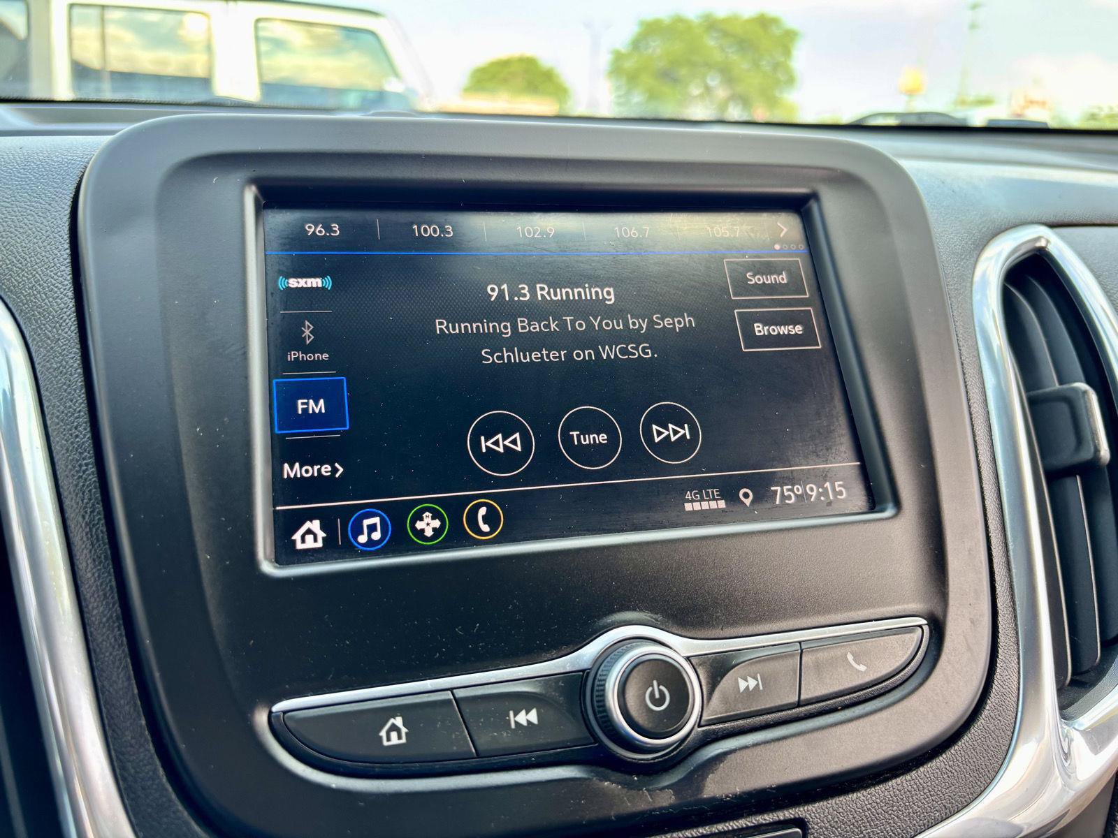 Used 2020 Chevrolet Equinox LT AWD/4WD image 24