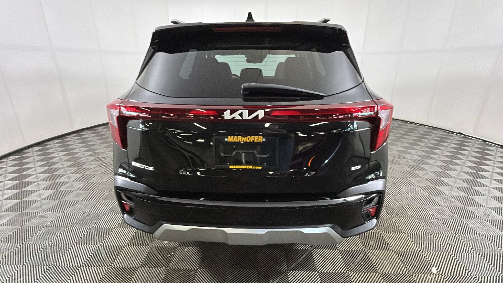 Used 2024 Kia Seltos EX AWD/4WD image 4
