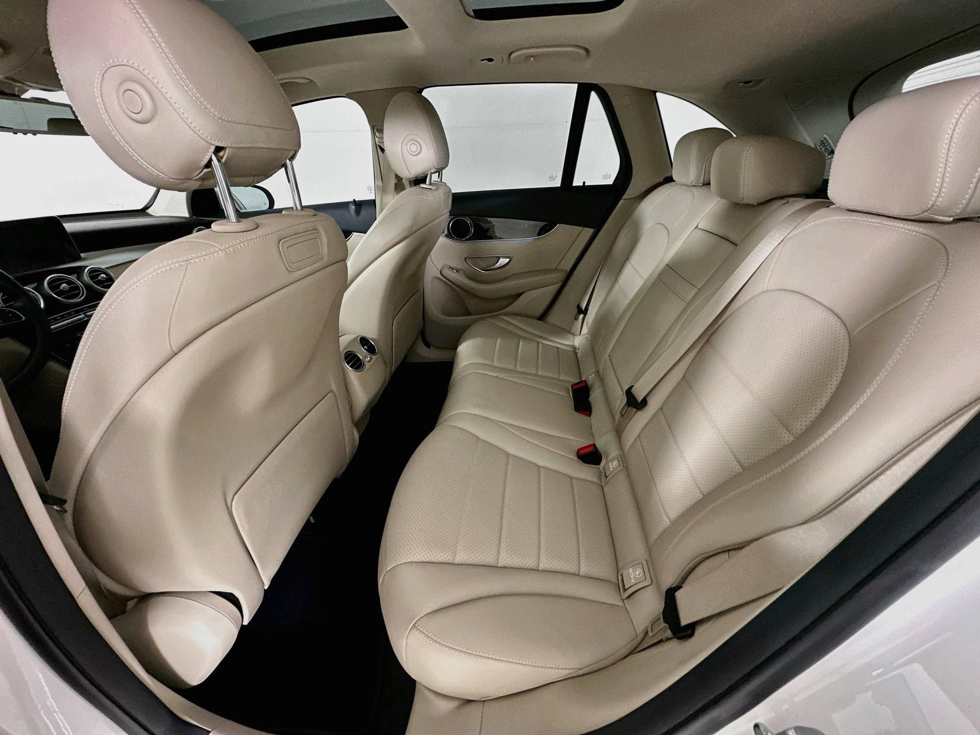 Used 2019 Mercedes-Benz GLC 300 image 26