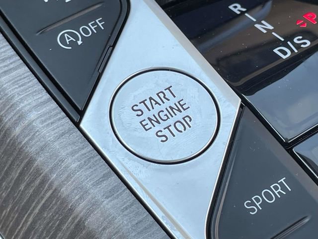 Used 2025 BMW 430i Convertible w/ Premium Package RWD image 30