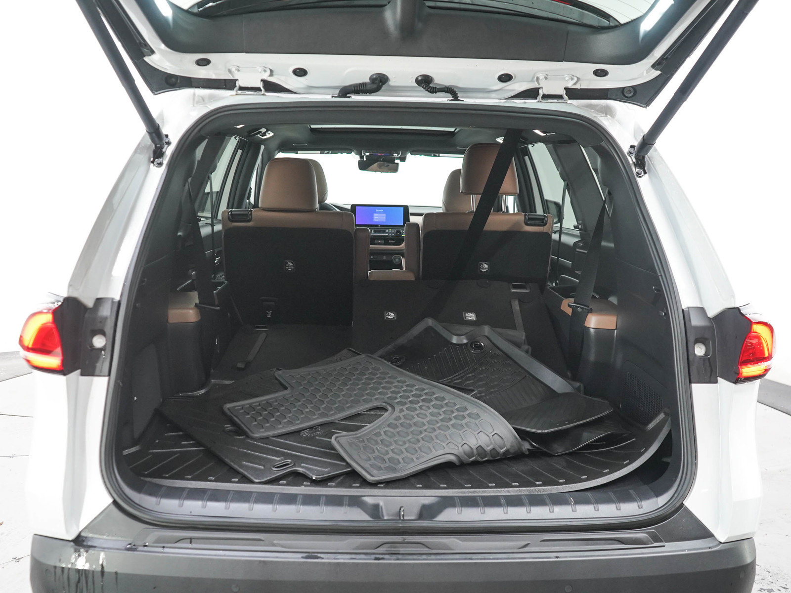 Used 2026 Toyota Grand Highlander AWD Hybrid image 16