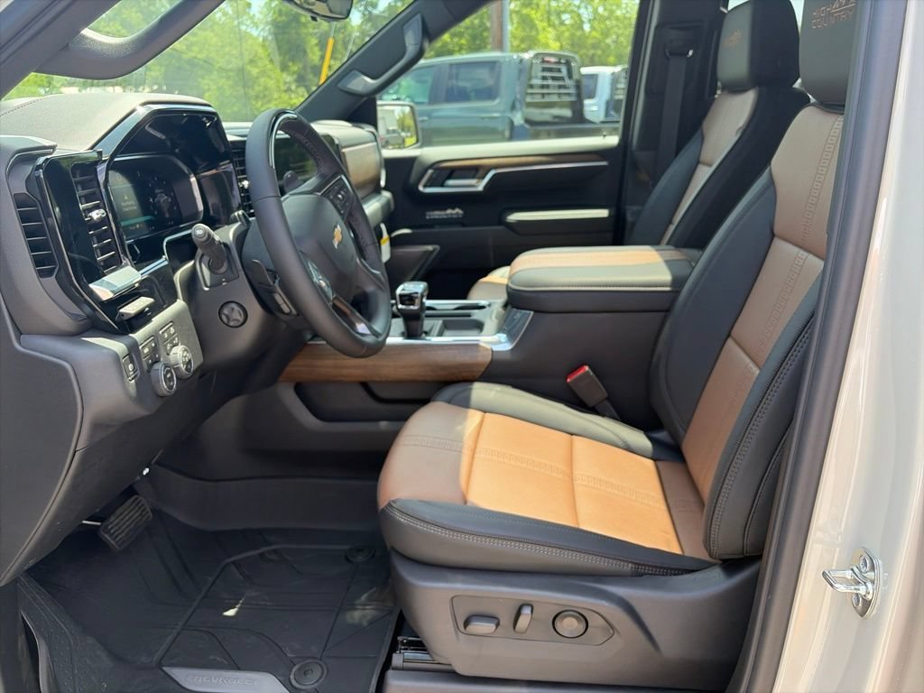 New 2026 Chevrolet Silverado 1500 High Country AWD/4WD image 17
