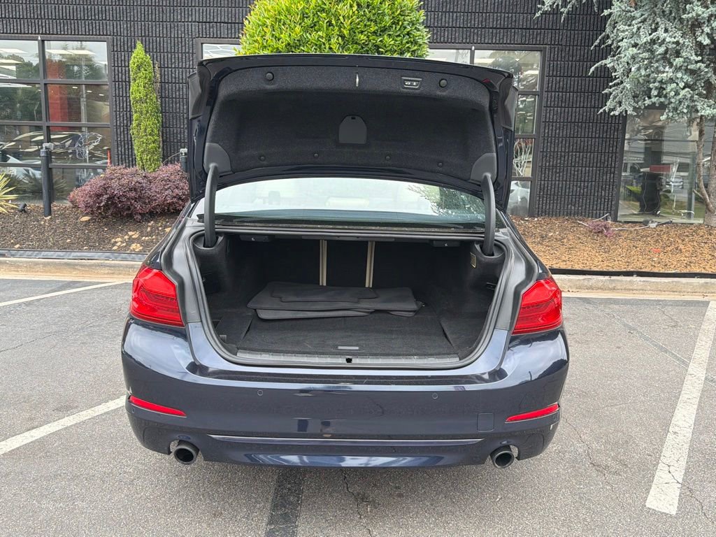 Used 2019 BMW 530e w/ Convenience Package RWD image 17