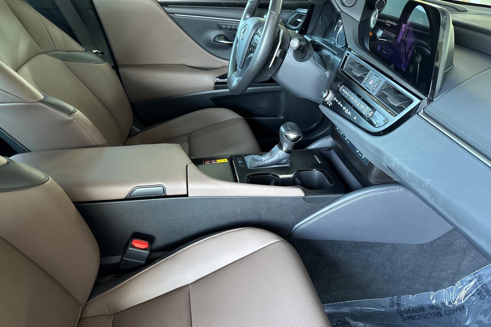 Used 2024 Lexus ES 350 w/ Premium Package FWD image 18